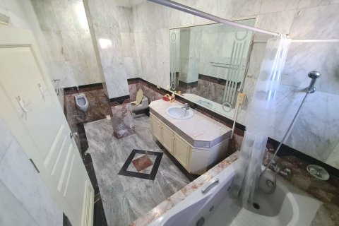 House in Chatuchak, Bangkok, Thailand 7 bedrooms № 162015 - photo 6