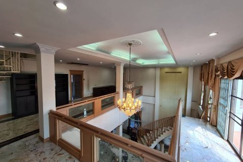 House in Chatuchak, Bangkok, Thailand 7 bedrooms № 162015 - photo 7