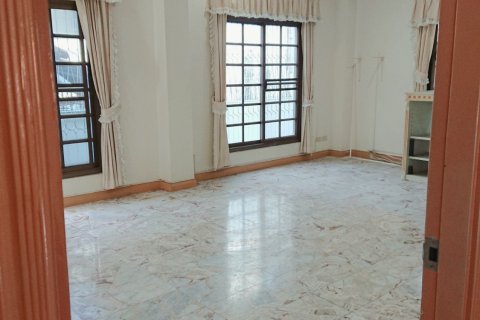 House in Chatuchak, Bangkok, Thailand 7 bedrooms № 162015 - photo 25