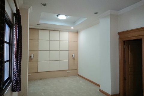 House in Chatuchak, Bangkok, Thailand 7 bedrooms № 162015 - photo 9