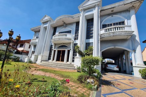 House in Chatuchak, Bangkok, Thailand 7 bedrooms № 162015