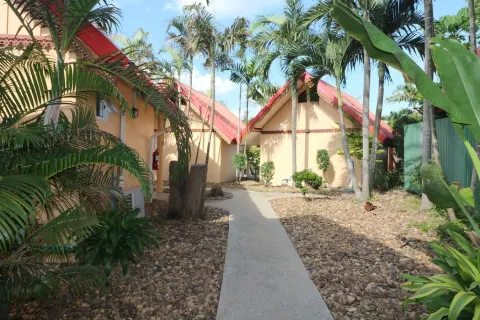 Hôtel à That Phanom, Thaïlande № 162014 - photo 13