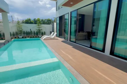 Villa in Chiang Mai, Thailand 6 bedrooms № 162013 - photo 6