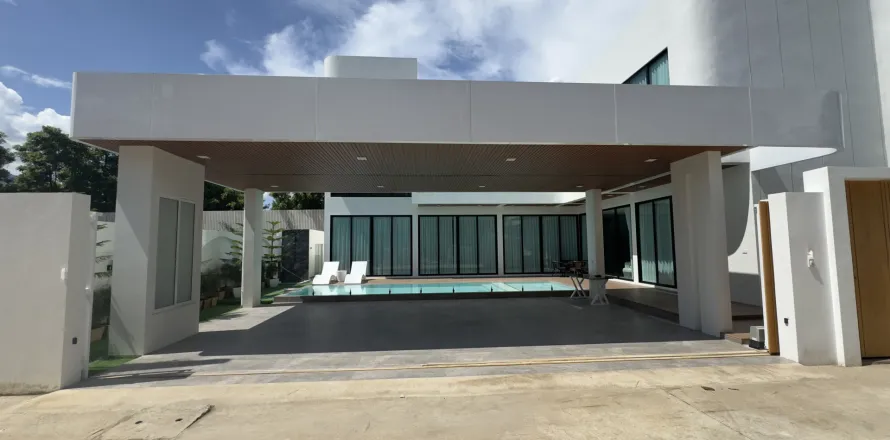 Villa in Chiang Mai, Thailand 6 bedrooms № 162013