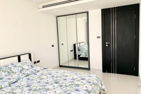 Studio in the Condo in Pattaya, Thailand  № 162012 - photo 5