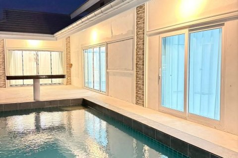 Вилла в Паттайе, Таиланд с 3 спальнями  № 151352 - фото 10