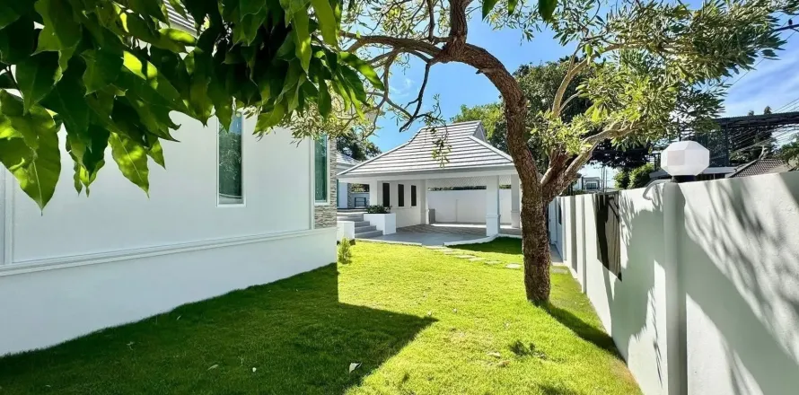 Villa in Pattaya, Thailand 3 bedrooms № 151352