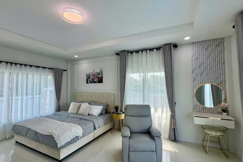 Villa in Pattaya, Thailand 3 bedrooms № 151352 - photo 25