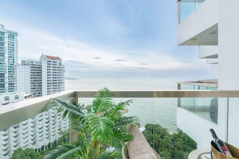 Studio in the Condo in Pattaya, Thailand  № 151353 - photo 1