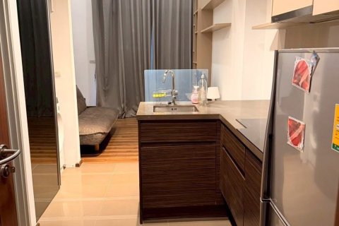 Студия в кондо в Пхая Тая, Бангкок, Таиланд № 153313 - фото 2