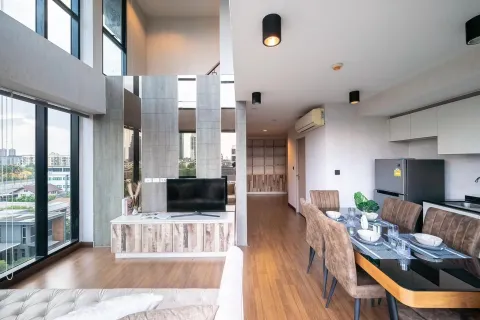 Duplex à Phra Khanong, Bangkok, Thaïlande 2 chambres № 153309 - photo 1