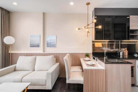 Студия в кондо в Дин Даенге, Бангкок, Таиланд № 153315 - фото 1