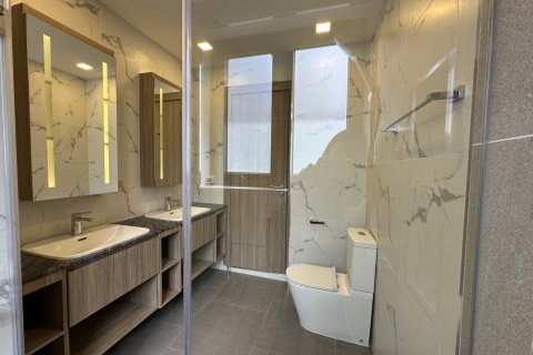 House in Pattaya, Thailand 4 bedrooms № 152298 - photo 26