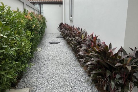 House in Pattaya, Thailand 4 bedrooms № 152298 - photo 28