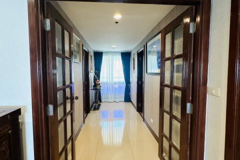 Condo à Chon Buri, Thaïlande, 2 chambres  № 152300 - photo 11