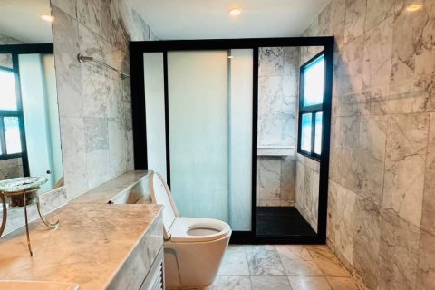 Condo à Chon Buri, Thaïlande, 2 chambres  № 152300 - photo 16