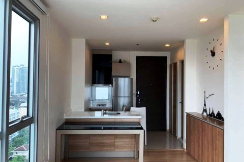 Studio in the Condo in Khlong Toei, Bangkok, Thailand  № 158690 - photo 6