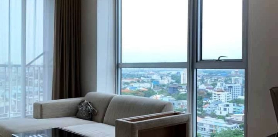 Studio in the Condo in Khlong Toei, Bangkok, Thailand  № 158690