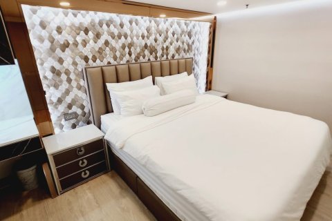 Condo à Watthana, Bangkok, Thaïlande, 4 chambres  № 158688 - photo 9