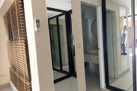 Studio in the Condo in Pattaya, Thailand  № 173836 - photo 8