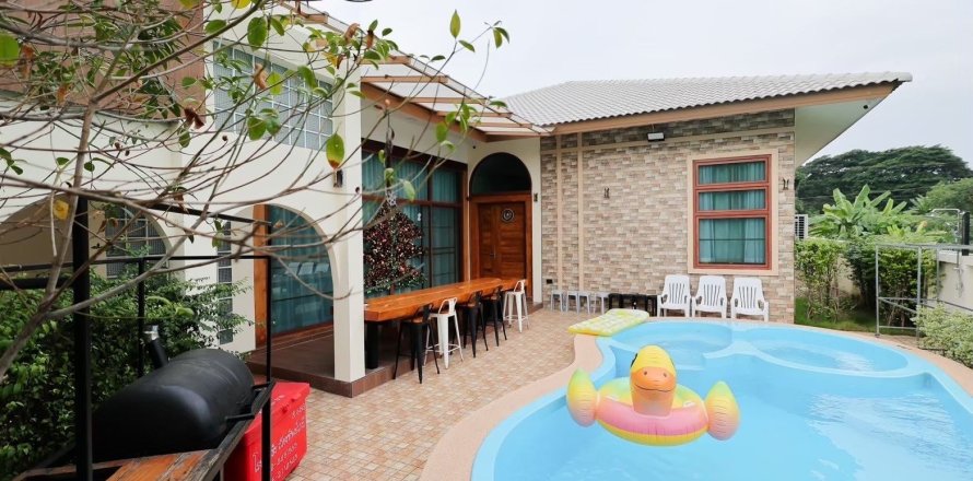 Villa à San Sai, Thaïlande 4 chambres № 173835