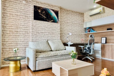 Studio dans le Condo à Watthana, Bangkok, Thaïlande № 173832 - photo 6