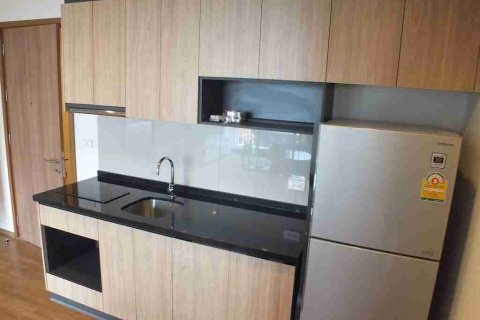 Condo in Bangkok, Thailand, 2 bedrooms № 183137 - photo 9