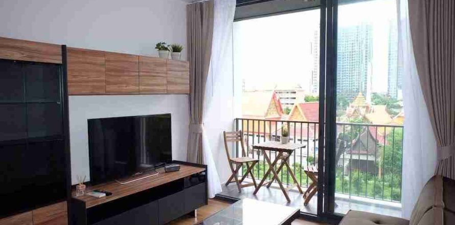Condo in Bangkok, Thailand, 2 bedrooms  № 183135