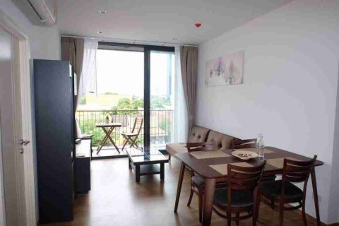Condo in Bangkok, Thailand, 2 bedrooms  № 183135 - photo 9