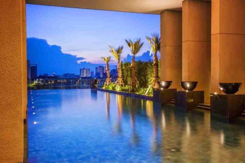 Condo in Bangkok, Thailand, 2 bedrooms  № 183132 - photo 7