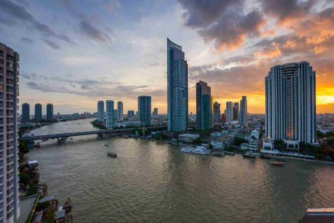 Condo in Thonburi, Bangkok, Thailand, 2 bedrooms № 183133 - photo 13