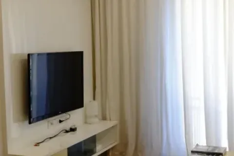 Condo à Huai Khwang, Bangkok, Thaïlande, 2 chambres  № 217628