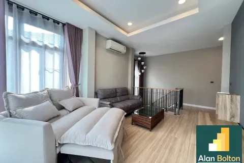 Casa de 3 dormitorios en Pattaya, Tailandia № 210764 - foto 18