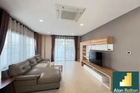 Casa de 3 dormitorios en Pattaya, Tailandia № 210764 - foto 2