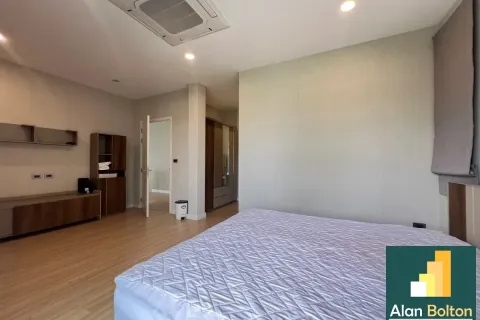 Casa de 3 dormitorios en Pattaya, Tailandia № 210764 - foto 11