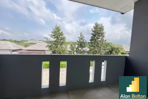 Casa de 3 dormitorios en Pattaya, Tailandia № 210764 - foto 7