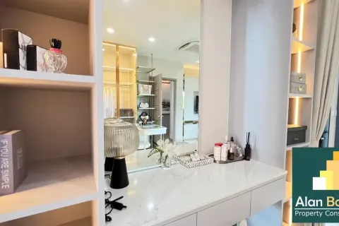 Casa de 4 dormitorios en Pattaya, Tailandia № 210767 - foto 15