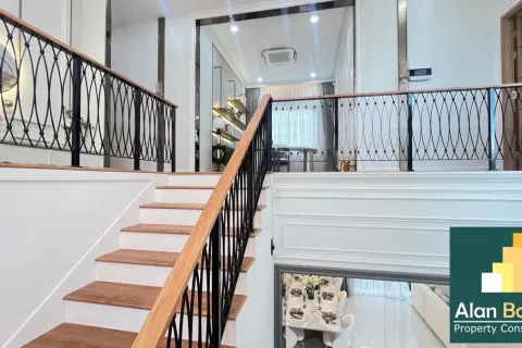 Casa de 4 dormitorios en Pattaya, Tailandia № 210766 - foto 7