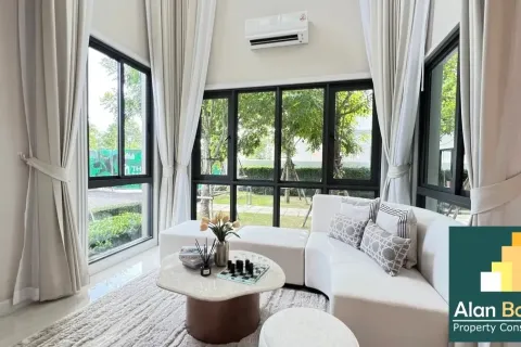 Casa de 3 dormitorios en Pattaya, Tailandia № 210768 - foto 3