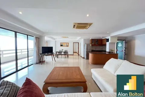 Condominio de 2 dormitorios en Jomtien Beach, Pattaya, Tailandia № 210765 - foto 6