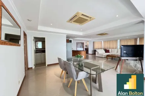 Condominio de 2 dormitorios en Jomtien Beach, Pattaya, Tailandia № 210765 - foto 9