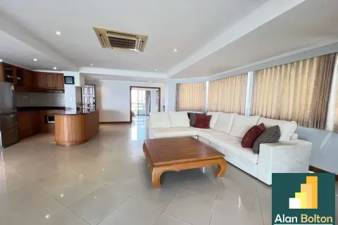 Condominio de 2 dormitorios en Jomtien Beach, Pattaya, Tailandia № 210765 - foto 11