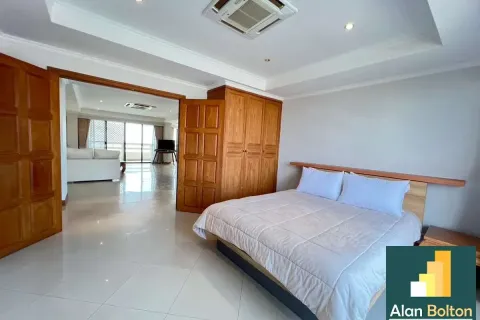 Condominio de 2 dormitorios en Jomtien Beach, Pattaya, Tailandia № 210765 - foto 21