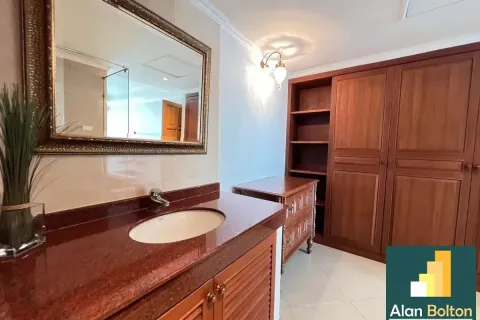 Condominio de 2 dormitorios en Jomtien Beach, Pattaya, Tailandia № 210765 - foto 16