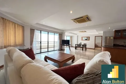Condominio de 2 dormitorios en Jomtien Beach, Pattaya, Tailandia № 210765 - foto 10