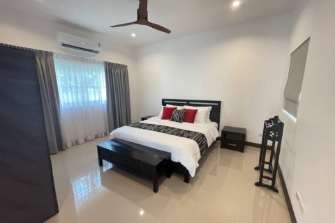 Villa in Hua Hin, Thailand 3 bedrooms № 114648 - photo 10