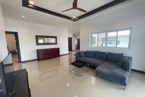 Villa in Hua Hin, Thailand 3 bedrooms № 114648 - photo 2