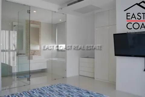 Condominio de 2 dormitorios en Pattaya, Tailandia № 212472 - foto 14