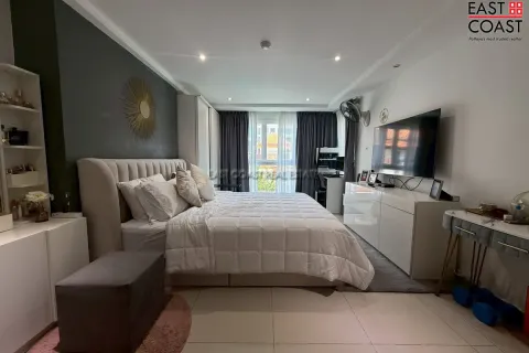Condominio de 2 dormitorios en Pattaya, Tailandia № 212476 - foto 12