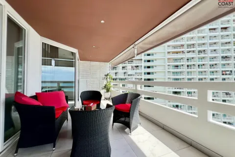 Condominio de 2 dormitorios en Jomtien Beach, Pattaya, Tailandia № 212473 - foto 17